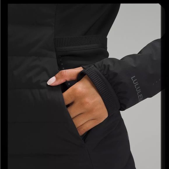 Lululemon rain jacket size 6 - Picture 7 of 7